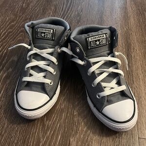 Like New Converse All Stars / Chuck Taylor’s